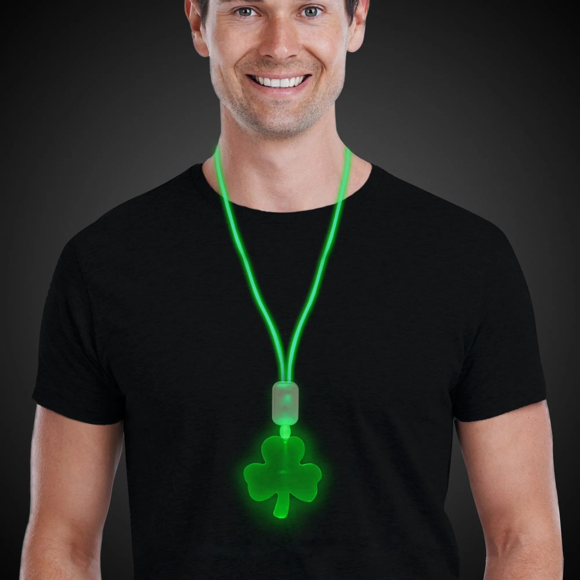 Clearance Windy City Novelties LED Shamrock Pendant Necklace