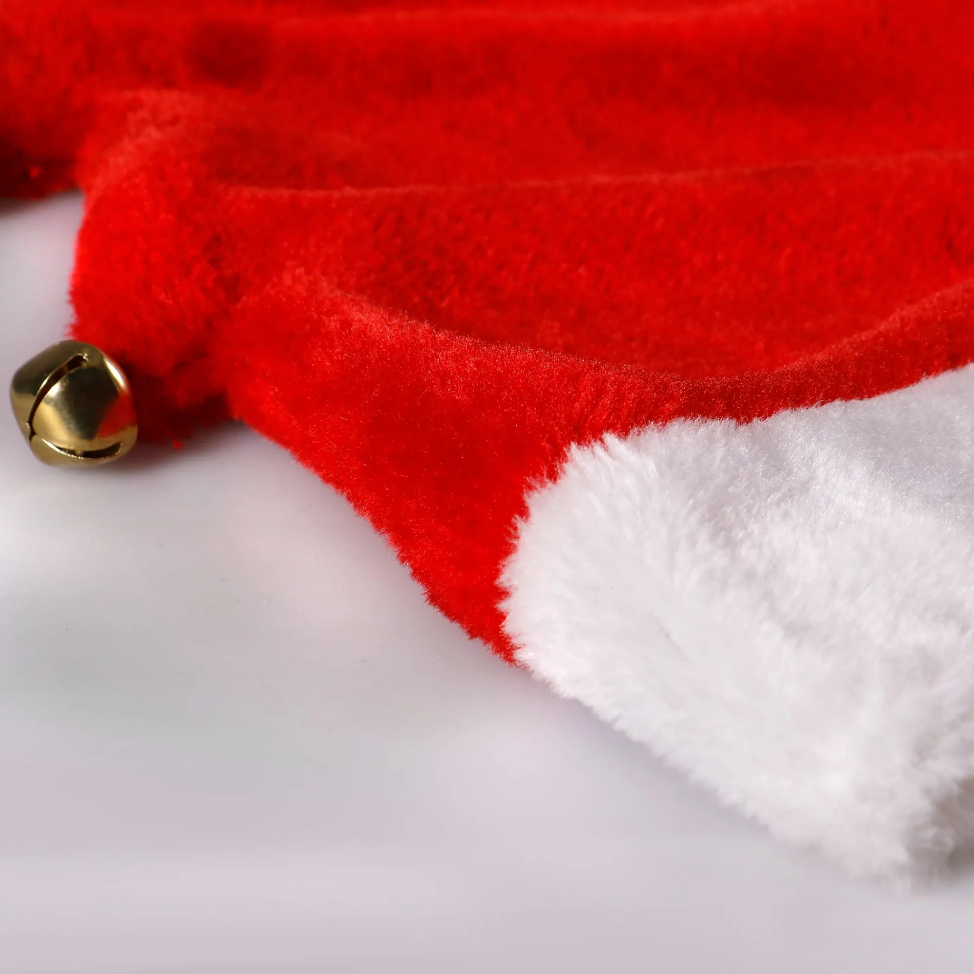 Hot Windy City Novelties Santa Hat with Bells